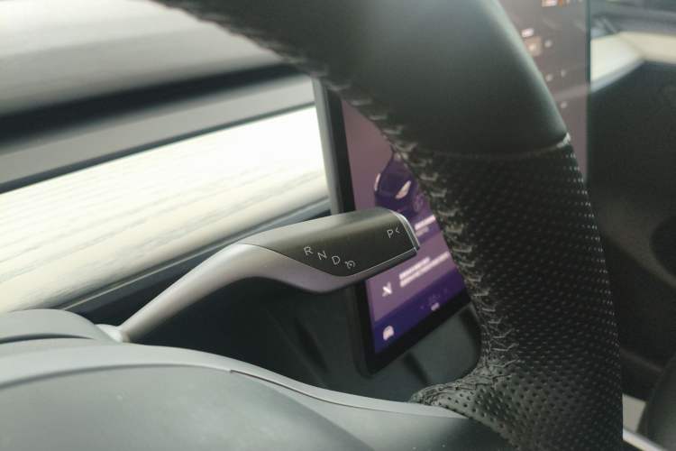 Used Tesla Model Y 2024 Rear-Wheel-Drive Version
