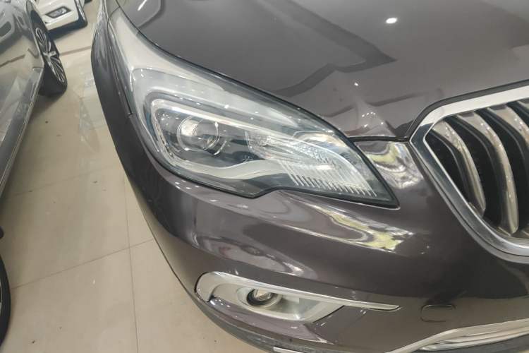 Used Buick Envision 2016 20T Two-Wheel-Drive Elite Model Right Front Headlight