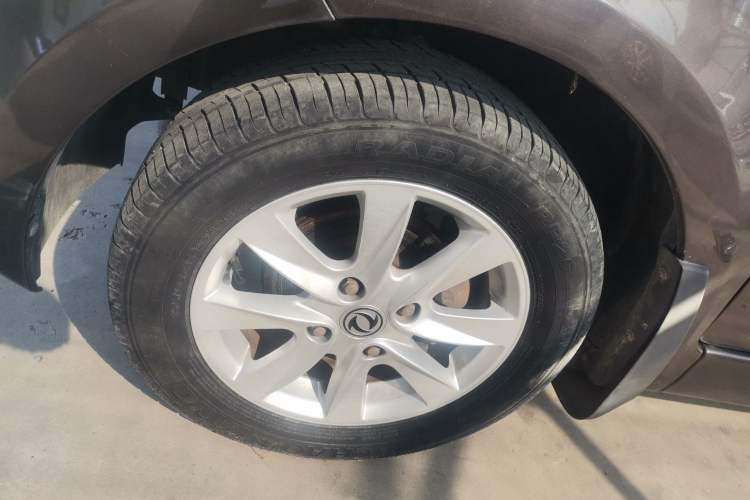 Used Dongfeng Fengon 330 2019 1.5L Manual Practical II China VI