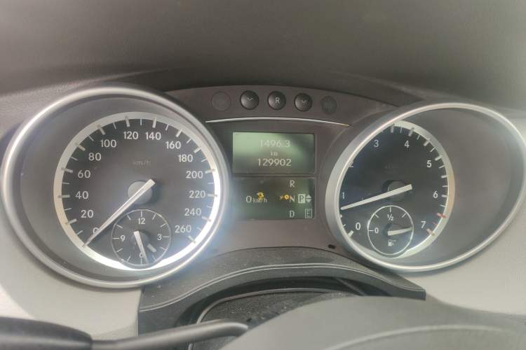 Used Mercedes-Benz R-Class 2010 R 300 L Luxury Model