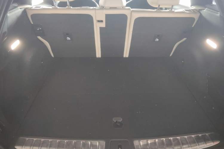 Used Nio ES6 2024 75 kWh Trunk