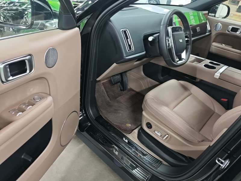 Used Li Auto L6 2025 Pro Smart Refresh Edition — 15