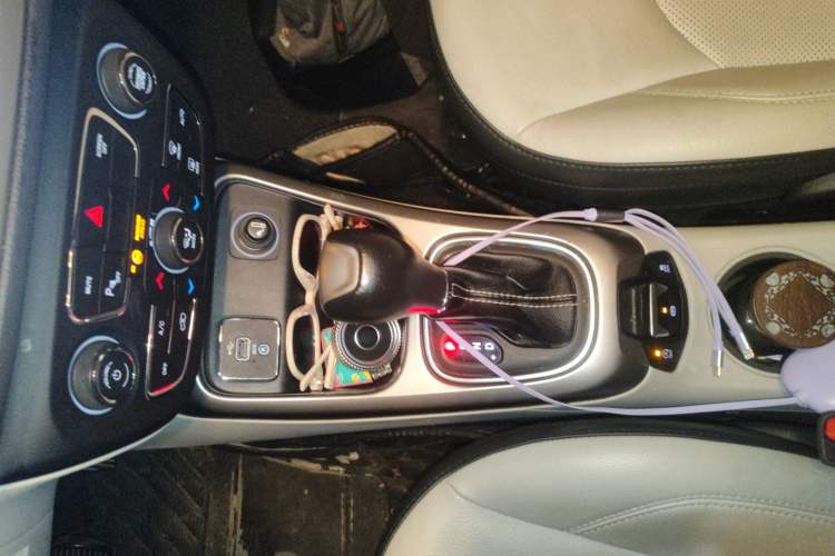 Used Jeep Compass 2017 200T Automatic Family Edition
