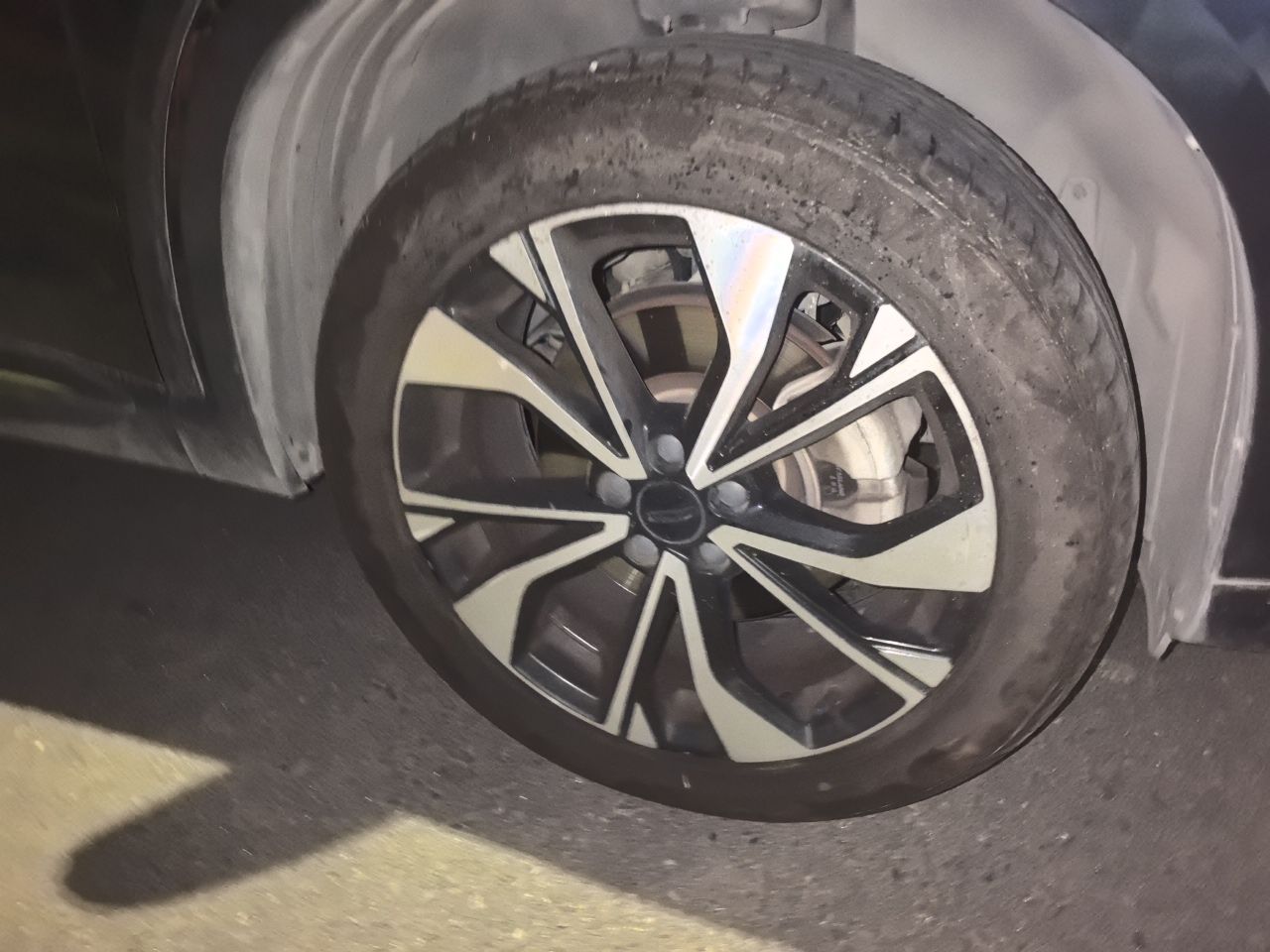 Geely Auto Monjaro S 2021 2.0TD Automatic Two-Wheel Drive Lightning Edition — снимка 5