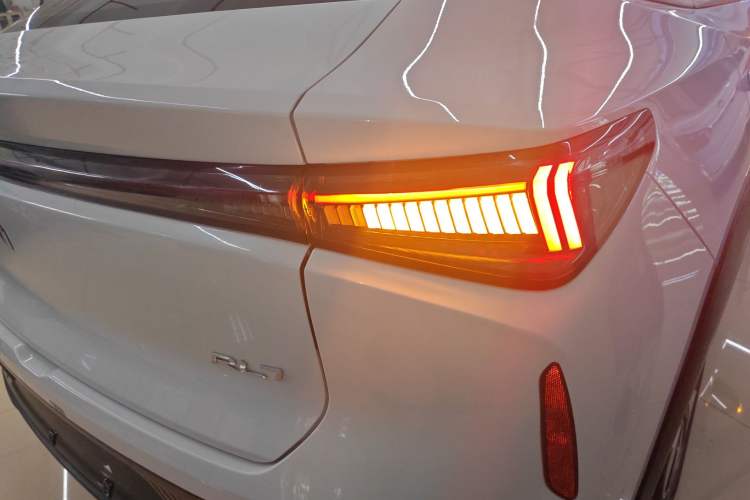 Used Livan 7 2024 450km Wealth Edition Right Rear Taillight