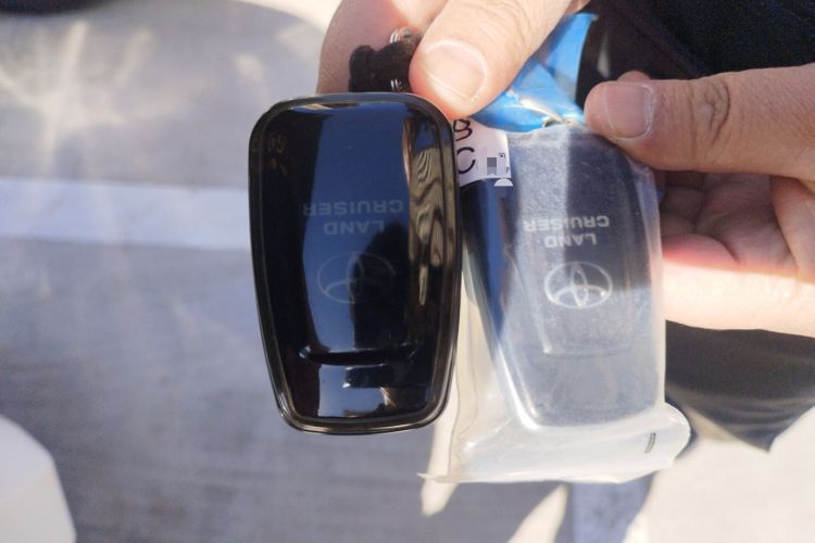 Used Toyota Prado 2018 3.5L Automatic TX-L with Rear-Mounted Spare Tire
