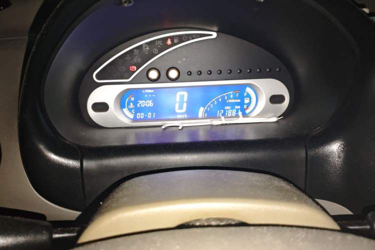 Used Chery QQ3 2012 Fashion Edition 1.0L Manual Champion Version
