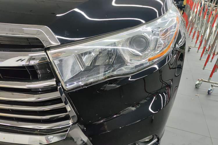 Used Toyota Highlander 2015 2.0T Four-Wheel Drive Luxury Edition 7-Seater