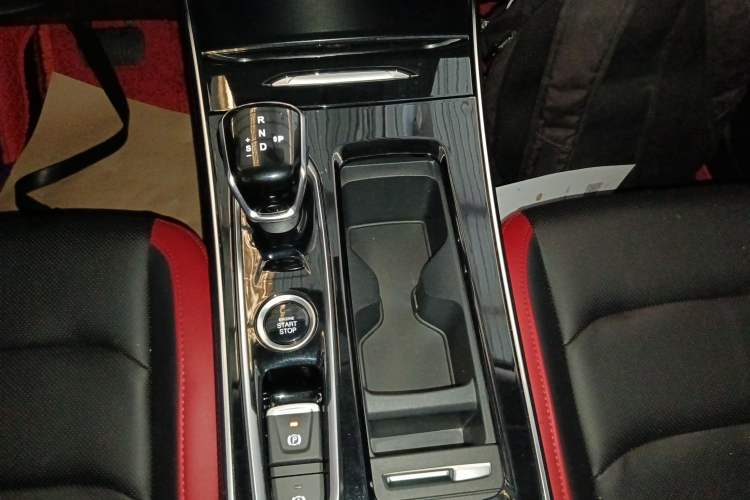 Used SOL X8 2022 Da Sheng Edition 300T DCT Xingzhe Model 7 Seats
