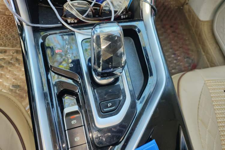 Used Wuling Asta 2022 2.0L DHT Electric-Speed Version