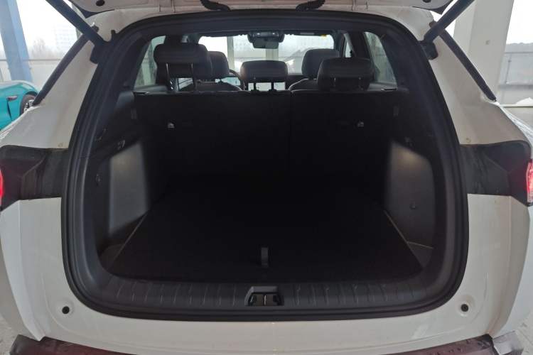 Used BYD Song L DM-i 2026 Model 130KM Superior Version
