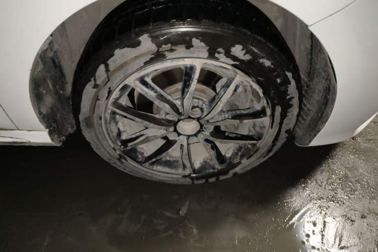 Used BYD Song MAX 2017 1.5T Automatic Smart Connect Elite 7-Seater
