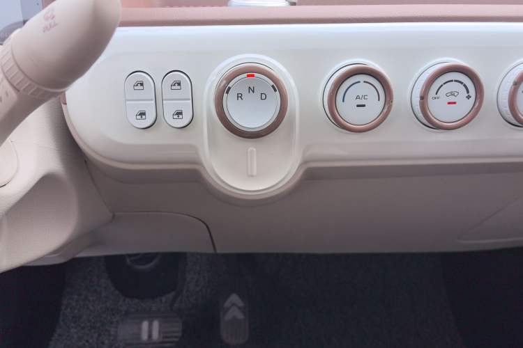 Used Bestune Pony 2026 222km Colorful Horse Gear Lever