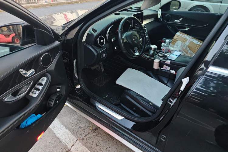 Used Mercedes-Benz C-Class 2018 C 180 L Fashion Edition Sport Version
