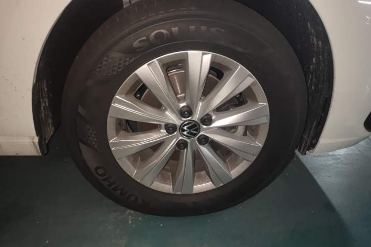 Used Volkswagen Lavida 2023 New Sharp 1.5L Manual New Comfort Edition