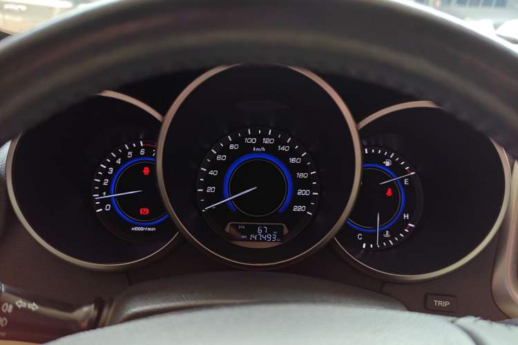 Used Changan Eado 2015 1.6L Manual Luxury Model China V Standard
