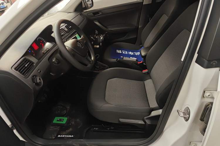 Used Volkswagen Santana 2016 1.6L Automatic Fashion Edition