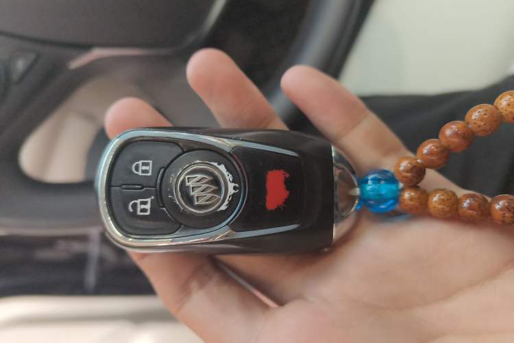 Used Buick GL8 2018 ES 28T Comfort Model China VI Standard Vehicle Key