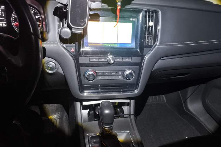 Used Roewe i6 2018 20T Automatic Flagship Edition