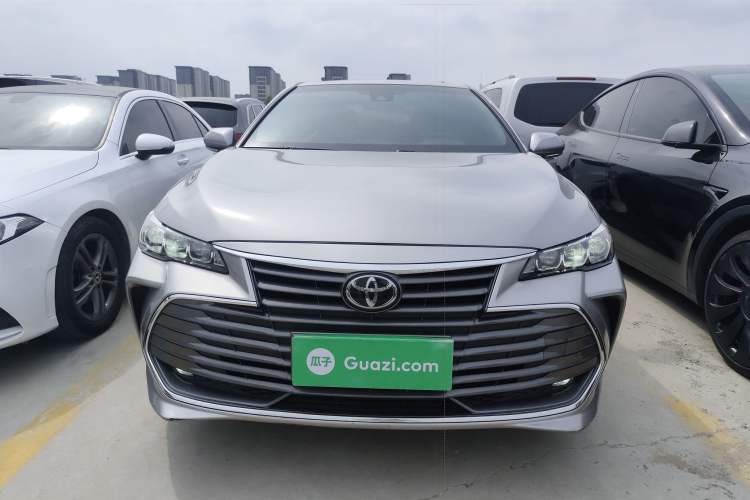 Used Toyota Avalon 2019 2.0L Luxury Edition China VI Standard Front