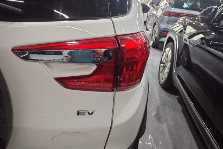 Used BYD Yuan New Energy 2019 EV360 Smart Connect Enjoyment Model Right Rear Taillight