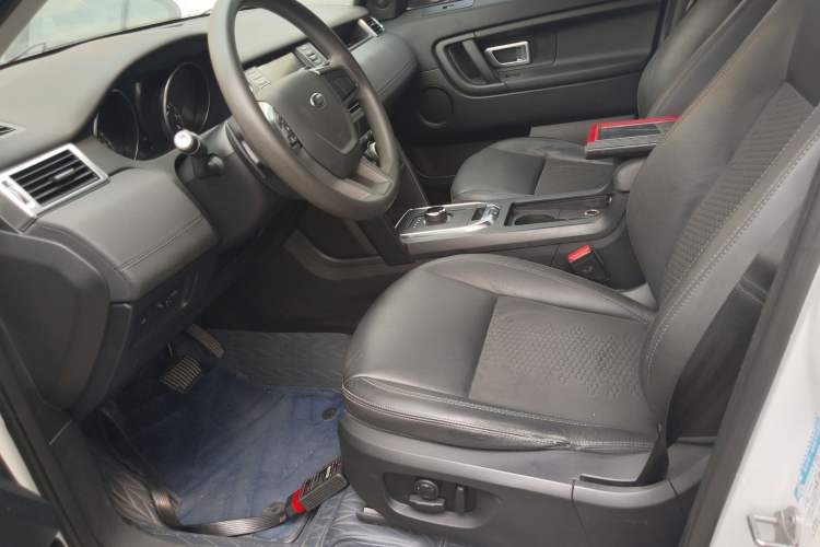 Used Land Rover Discovery Sport 2018 200 PS PURE Edition Left Front Seat