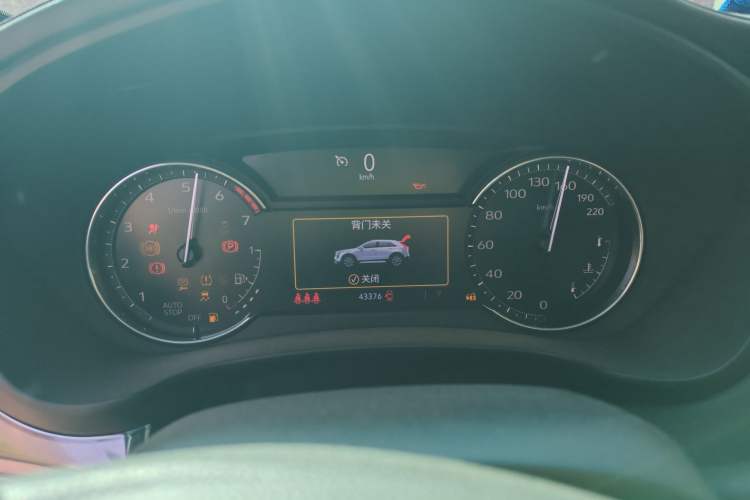 Used Cadillac XT4 2022 28T Two-Wheel-Drive Luxury Version
