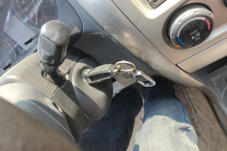 Used Suzuki Liana 2012 Sedan 1.4 VVT Manual Luxury Model
