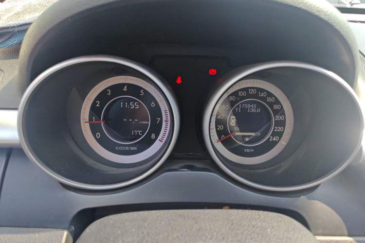 Used Bestune X80 2013 2.0L manual luxury version