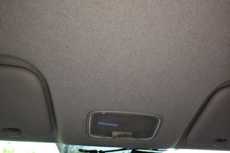 Used Hyundai Verna (older generation) 2017 1.4L Manual Refreshed Version China VI Standard
