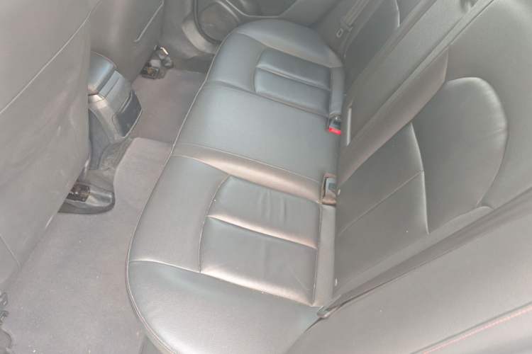 Used Bestune B70 2014 2.0L automatic luxury version
