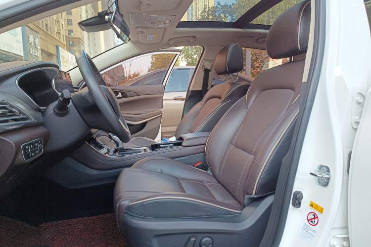 Used Changan Raeton CC 2018 1.5T Automatic Zunya Model China V Standard