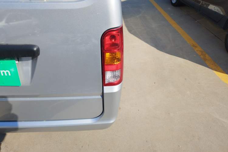 Used Wuling Zhiguang 2023 1.5L Utility Version with Enclosed Windows 2 Seats
