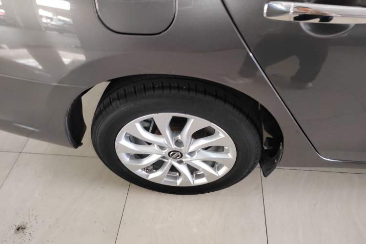 Used Nissan Sylphy 2016 1.6 XL CVT Deluxe Edition Right Rear Wheel Hub