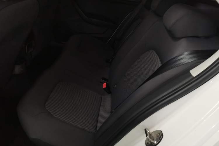 Used Volkswagen Santana 2018 1.5L Manual Fashion Edition Left Rear Seat