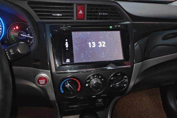 Used Honda Crider 2015 1.8L automatic luxury edition
