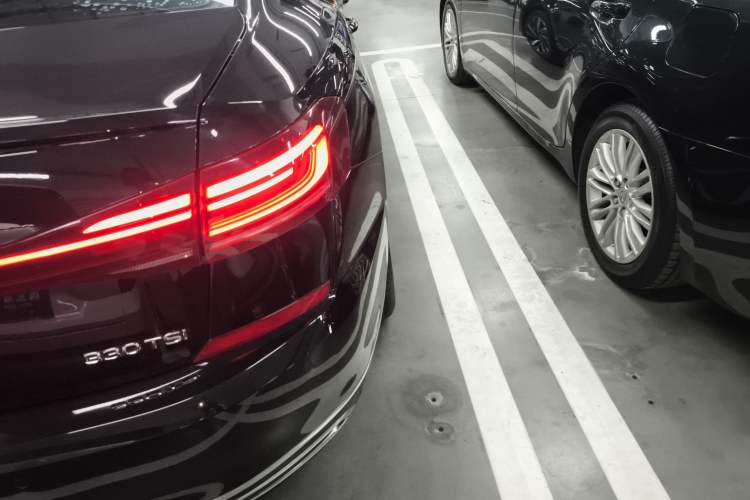 Used Volkswagen Passat 2022 330TSI Starry Elite Edition Right Rear Taillight