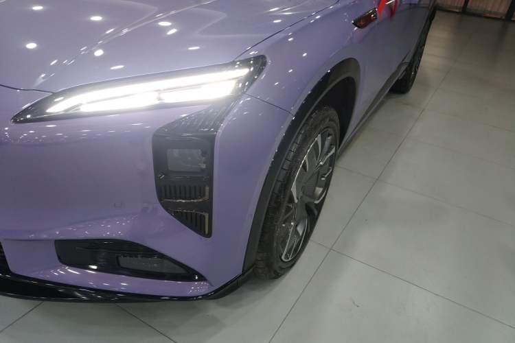 Used Hongqi Tiangong 08 2025 680 Ultra Four-Wheel-Drive Version
