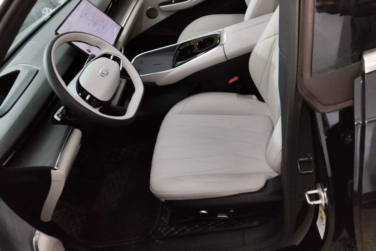 Used CHANGAN NEVO A07 2025 Pure Electric "True Fragrance" Edition 625 Flagship Model Left Front Seat