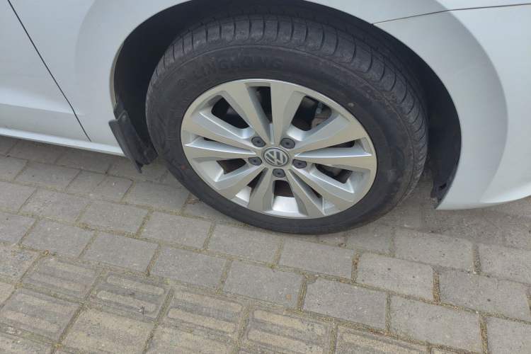 Used Volkswagen Golf Sportsvan 2016 230TSI Automatic Trend Edition
