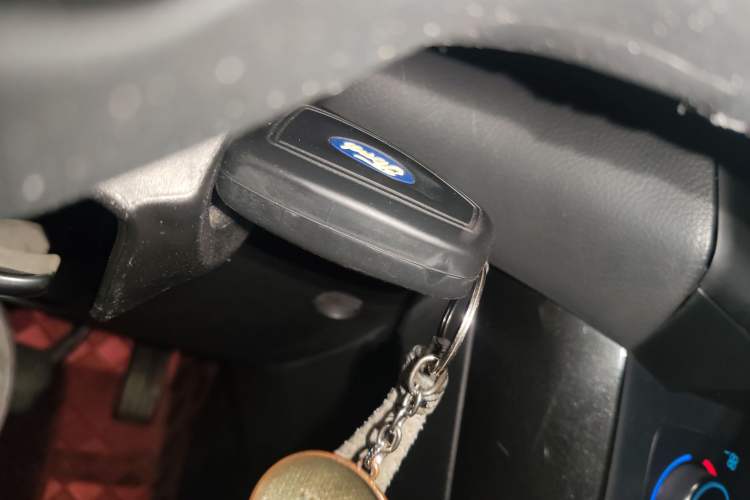 Used Ford Focus 2015 Sedan 1.6L Automatic Trend Model
