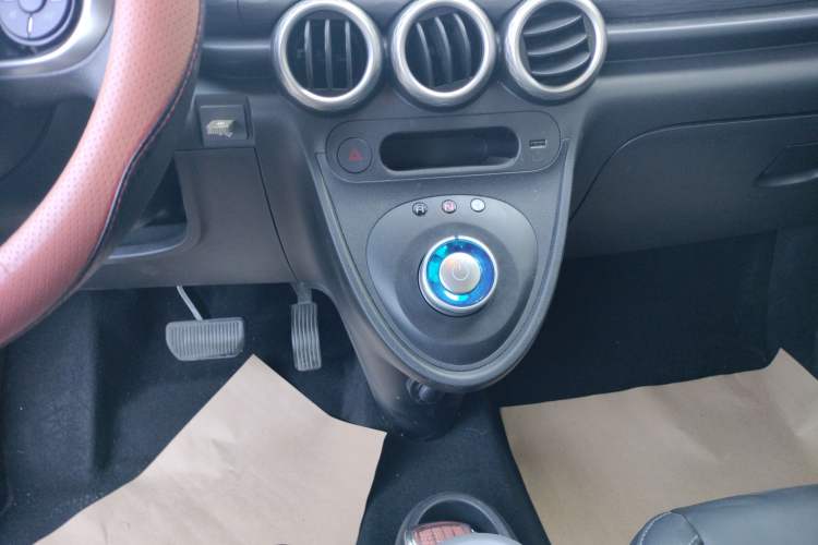 Used ORA Black Cat 2019 351 km Family Edition Gear Lever