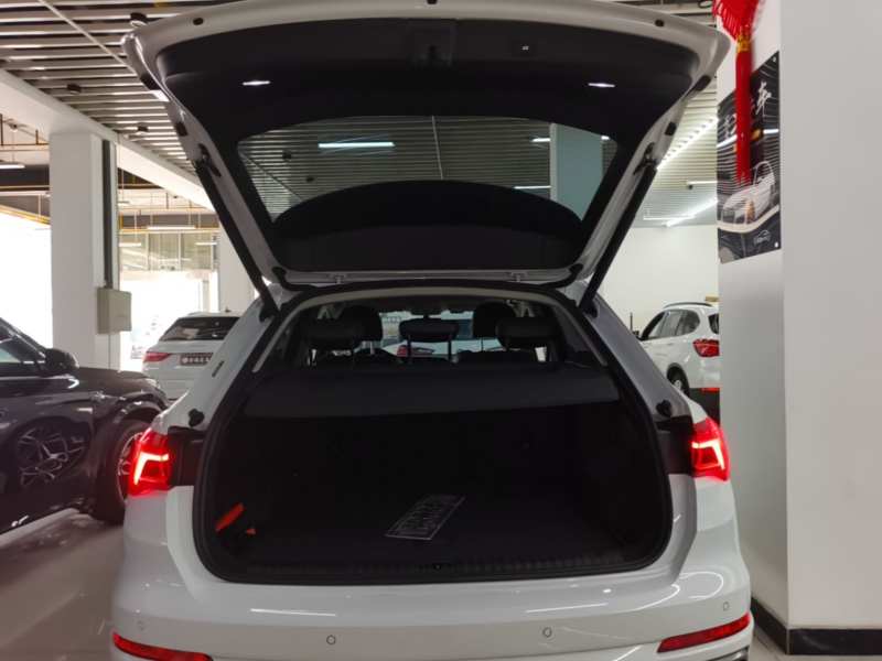 Used Audi Q3 2023 35 TFSI Progressive Dynamic Edition (1.4T) — 18