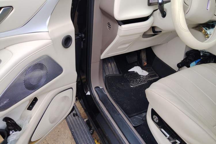 Used Wey Lanshan 2025 Four-Wheel Drive Max