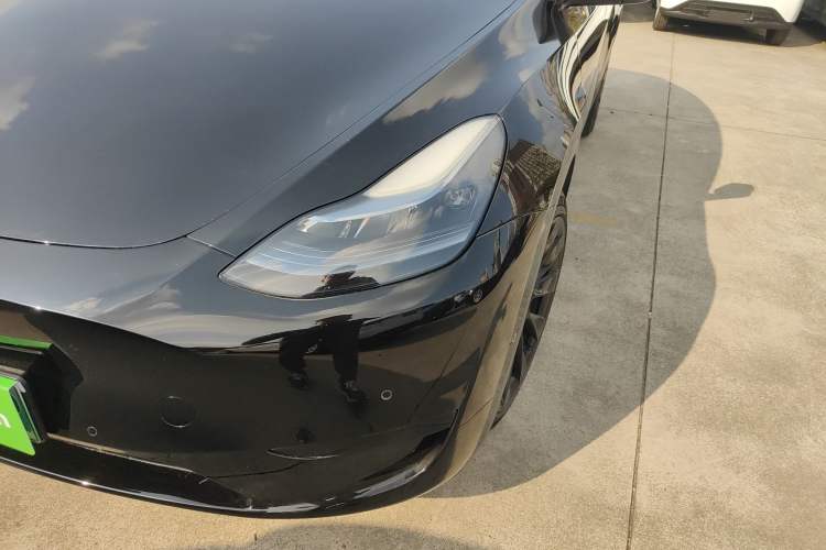 Used Tesla Model Y 2022 Rear-Wheel-Drive Version

