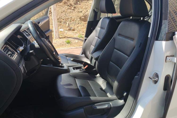 Used Volkswagen Sagitar 2018 1.6L Automatic Comfort Model
