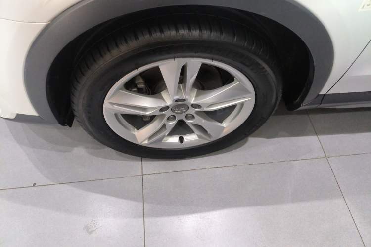 Used Audi Q3 2018 30 TFSI Fashion Edition Collector's Model