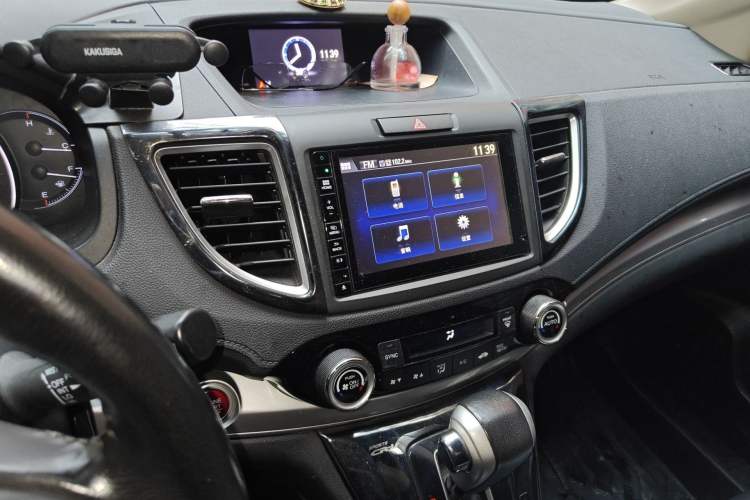 Used Honda CR-V 2015 2.4L two-wheel drive luxury version