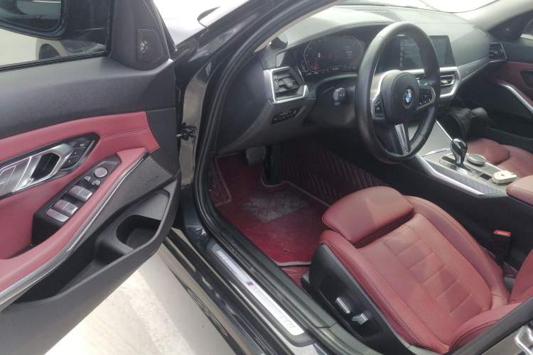 Used BMW 3 Series 2021 325Li M Sport Shadowline Package Driver Seat