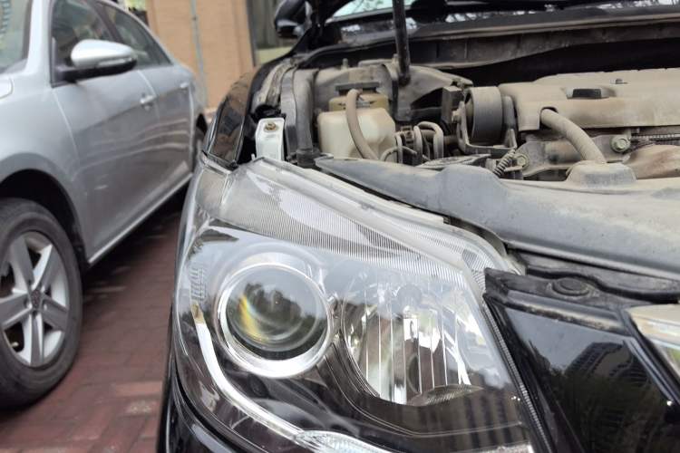 Used Toyota Camry 2013 200G Classic Luxury Edition Right Front Headlight